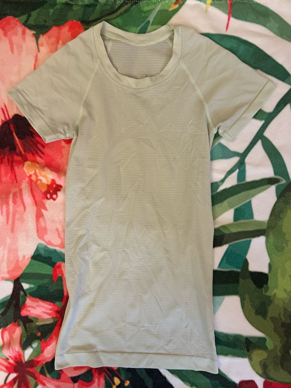 lululemon athletica Light Sage Green Short Sleeve Athletic Top